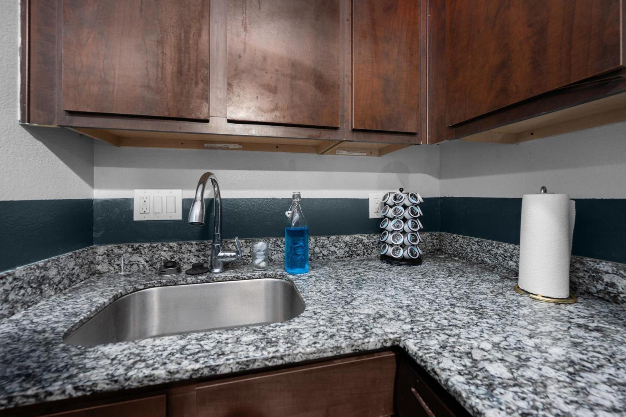 Appartamento Modern Quirky Apt Near Nrg Stadium & Medical Center Houston Esterno foto
