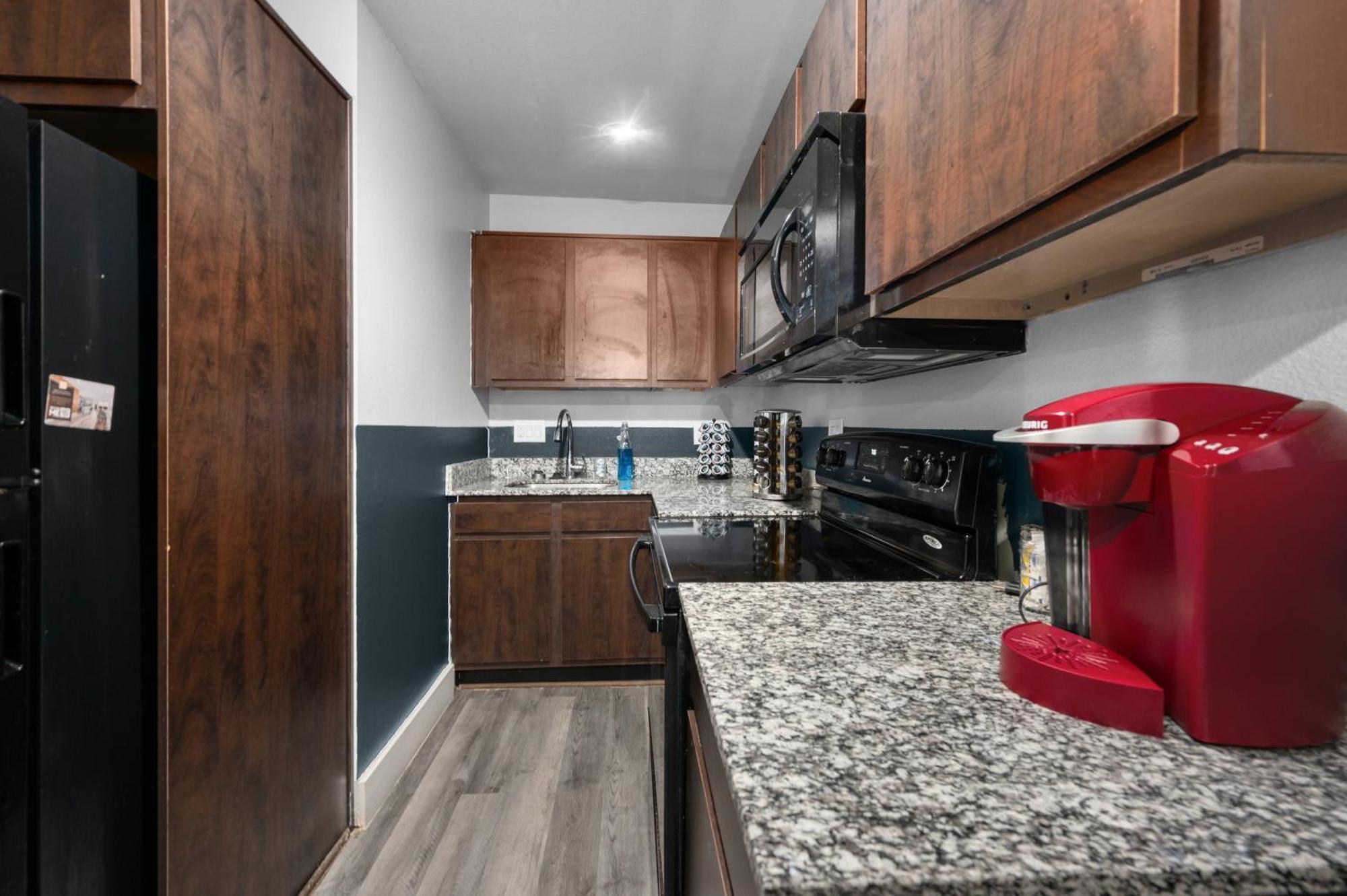 Appartamento Modern Quirky Apt Near Nrg Stadium & Medical Center Houston Esterno foto